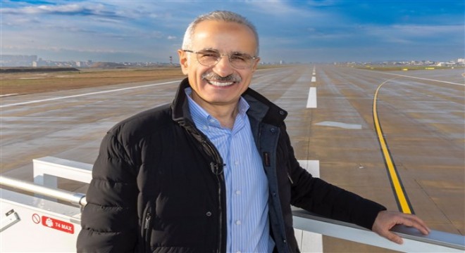 Bakan Uraloğlu: Ulaşımda zirveye uçuyoruz