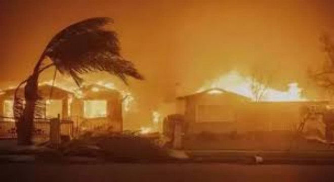 Los Angeles taki Yangınlarda Ölü Sayısı 24 Oldu