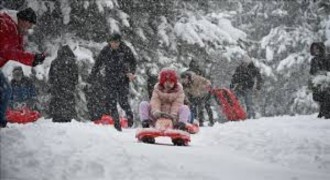 Kar ve Buzlanma Nedeniyle Çok Sayıda İlde Eğitime Ara Verildi