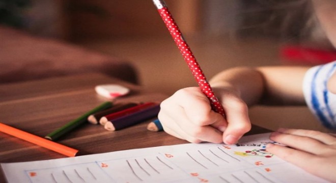 Çin’de ilkokul çocukları artık yazılı sınava tabi tutulmayacak