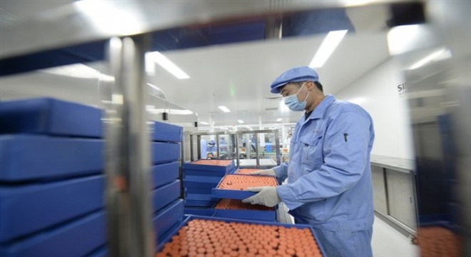 Çin’in Kovid-19 aşı üretme kapasitesi 5 milyar doza ulaştı